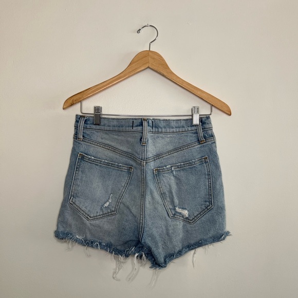 Abercrombie 90s Mom High Rise Shorts - Picture 3 of 4